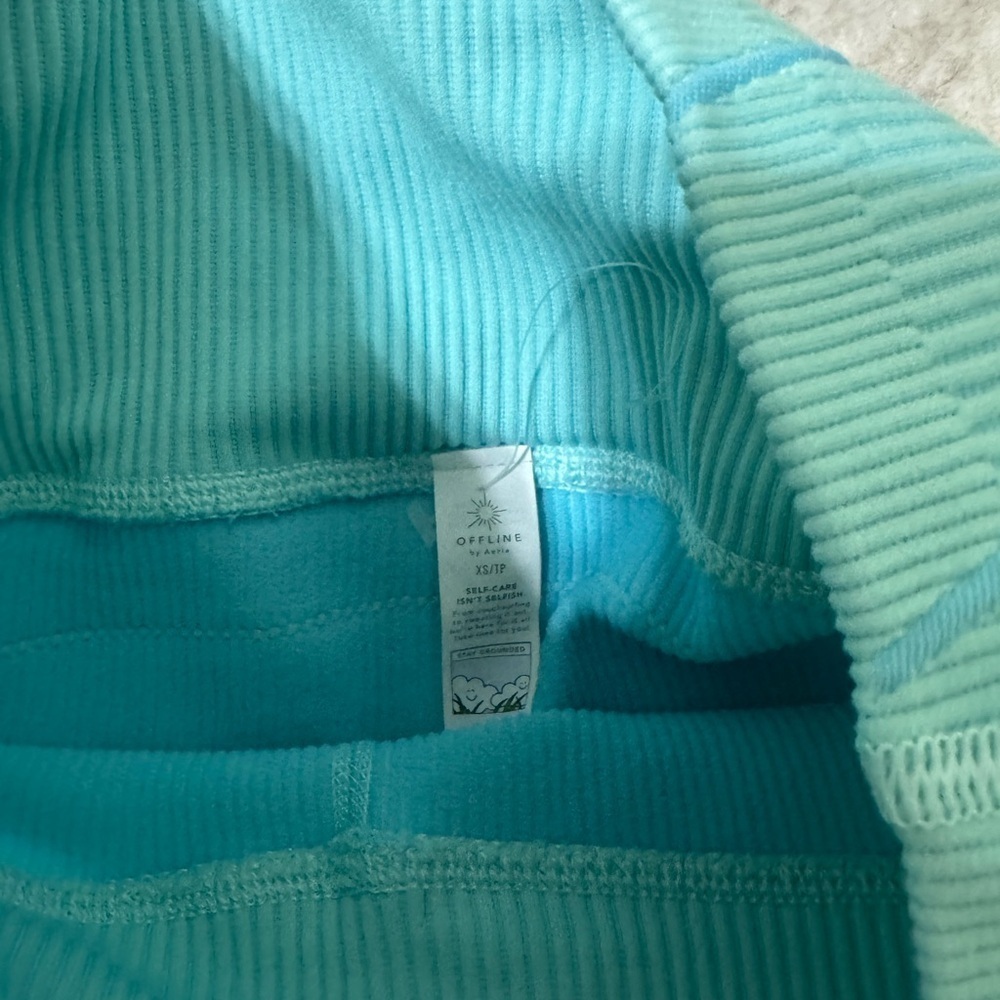 OFFLINE By Aerie Seamless Corset 2" Bike Short size xs - Picture 4 of 4